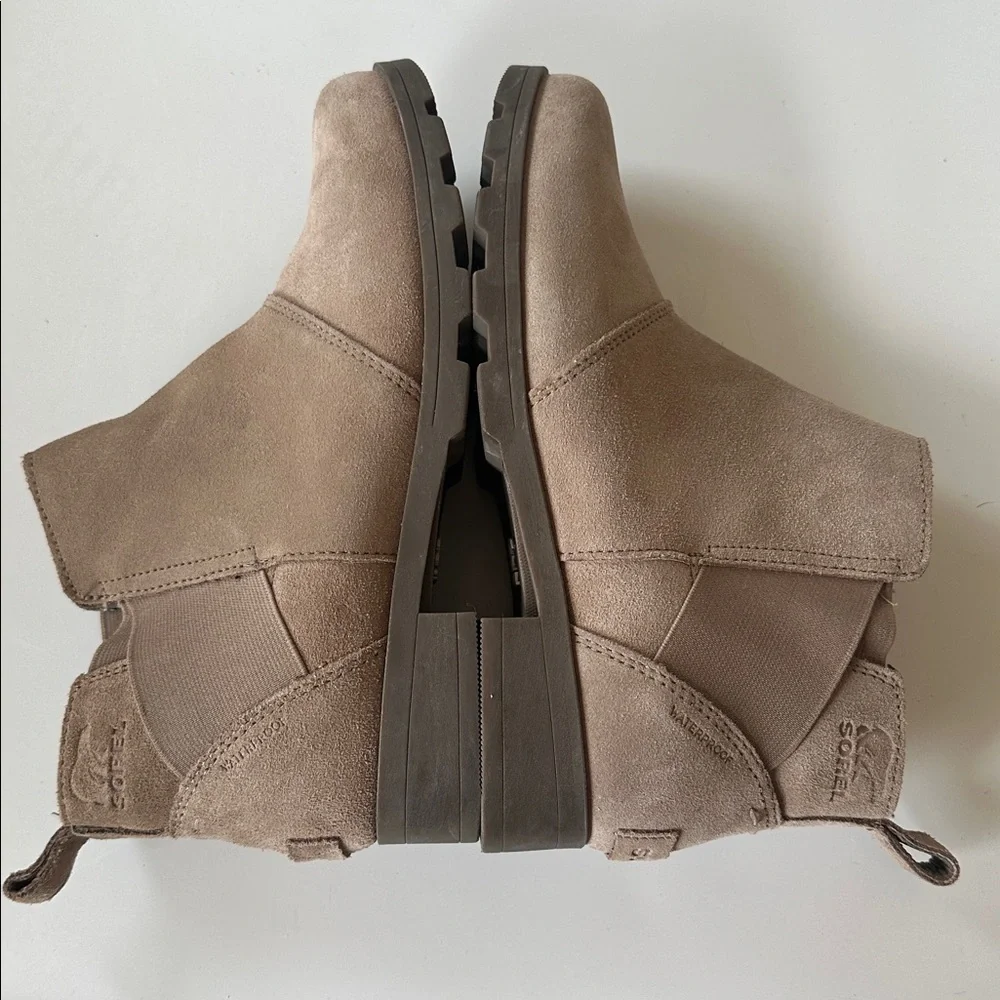 Sorel Emelie Chelsea Ankle Booties Girls Size 5 Waterproof Winter Boots Suede